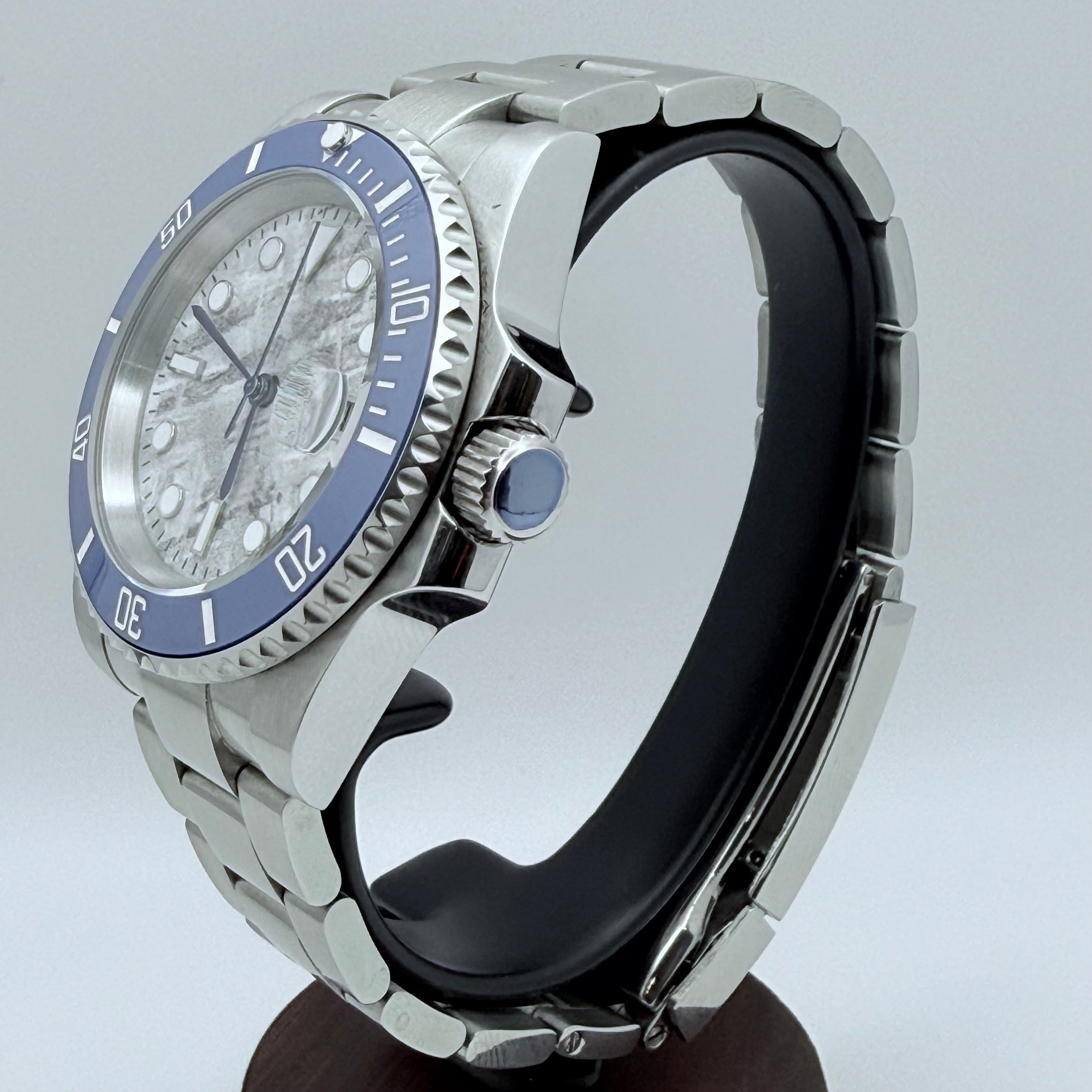 Atlantis - Dive - Meteorite / Blue - SS