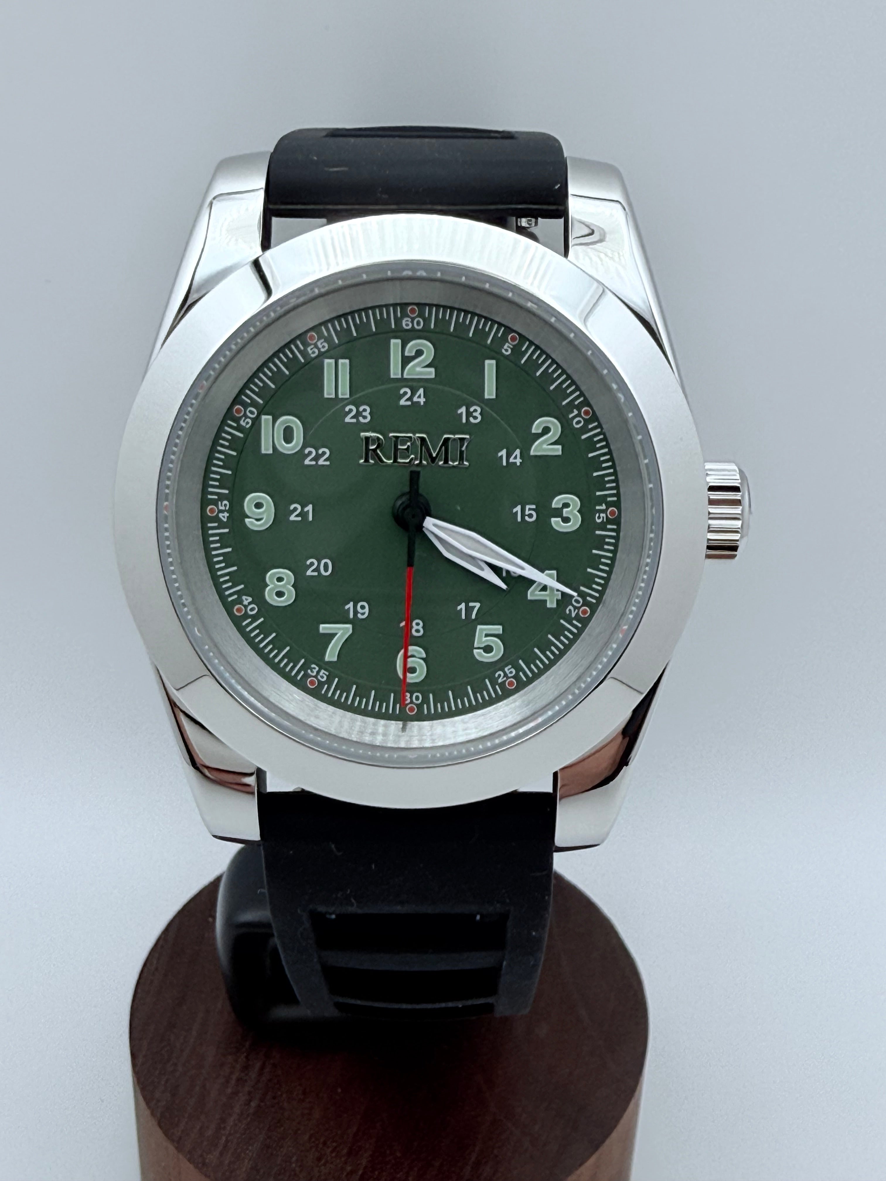 Trekker Field - Quartz - Olive