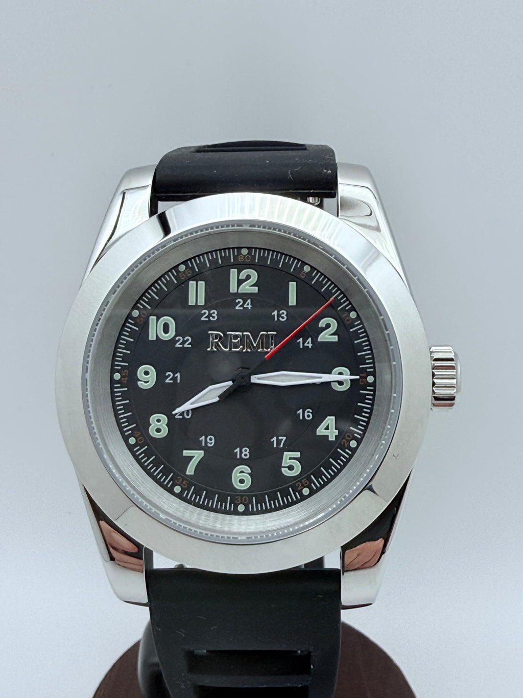 Trekker Field - Quartz