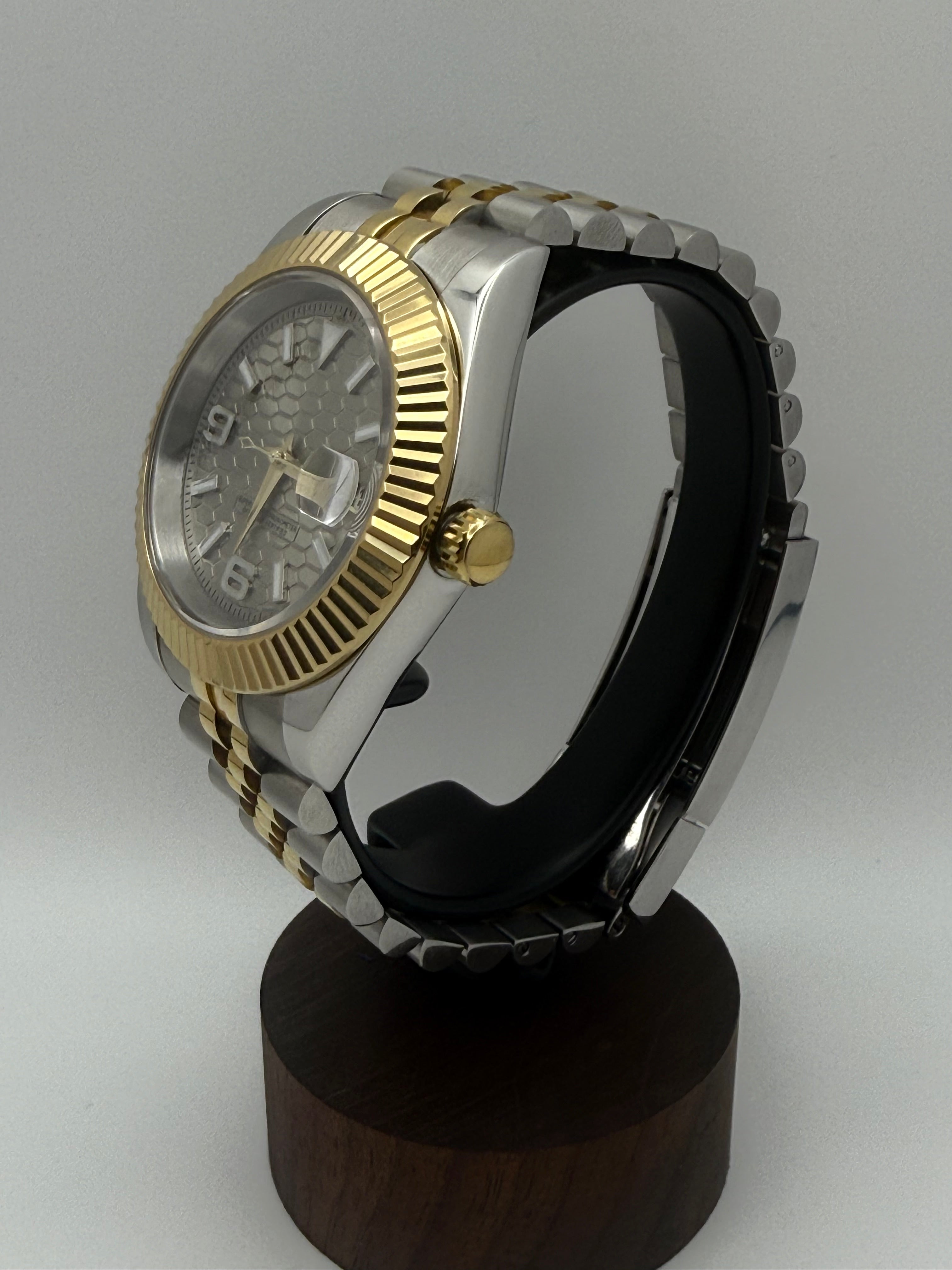 Monarch Dress - Gray Dial 2 Tone