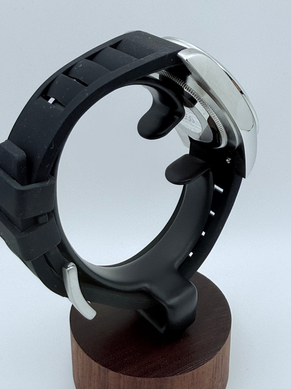 Trekker Field - Quartz
